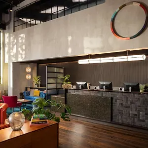 https://the-gantry-london-curio-collection-by-hilton-e20-1db.brighton-hotels-england.com