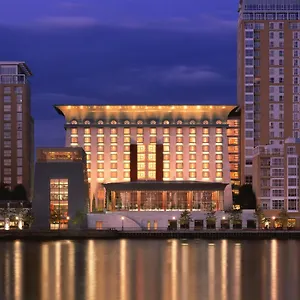 Canary Riverside Plaza Hotel Londyn