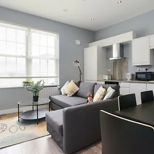 https://arena-apartments-brand-new-apartments-next-to-ice-arena.hotelsin-nottingham.com