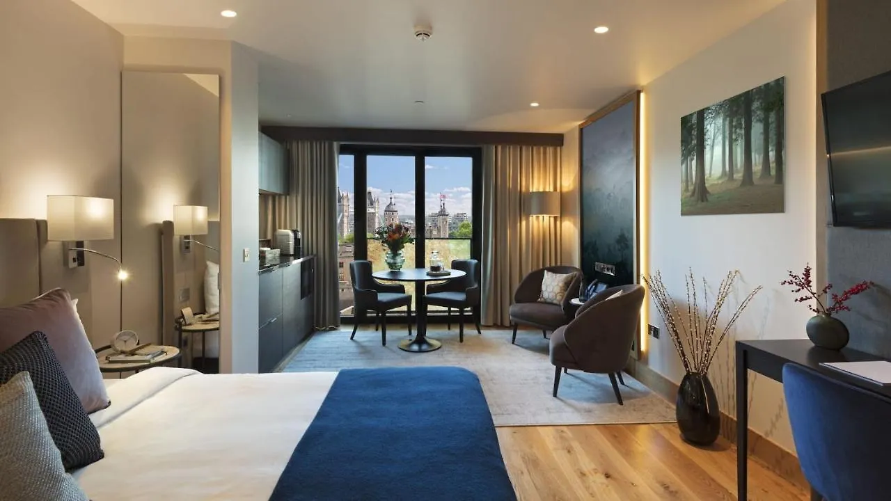 Tower Suites By Blue Orchid London Hotel