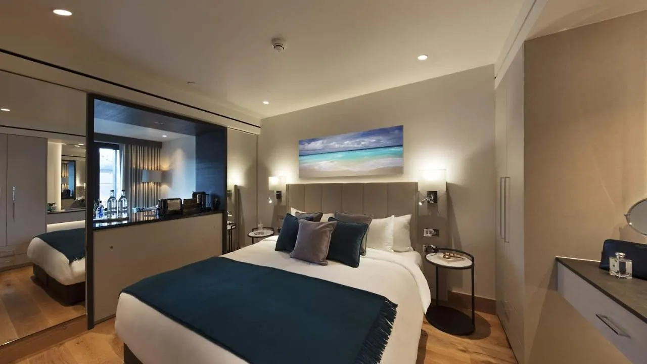 Tower Suites By Blue Orchid London Hotel