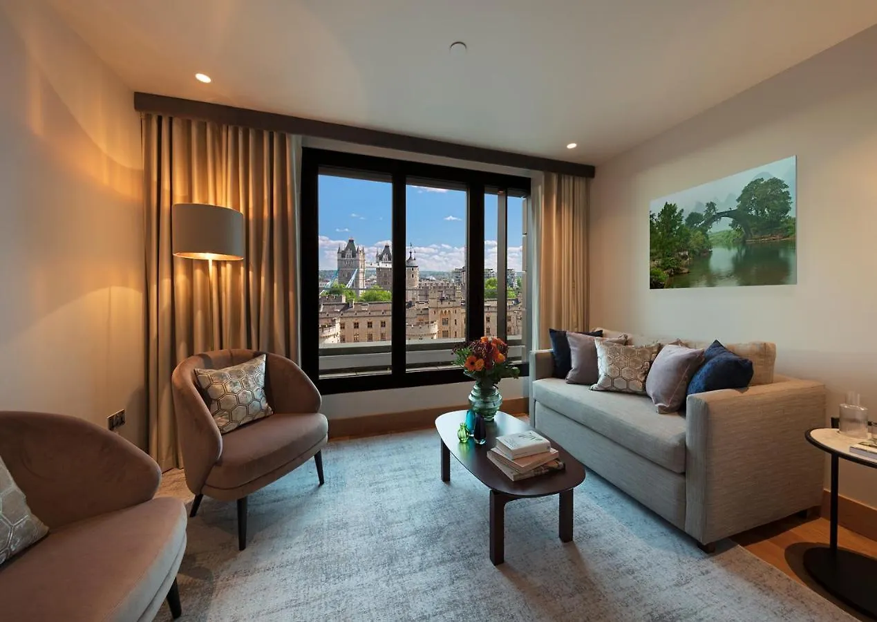 Tower Suites By Blue Orchid Londyn